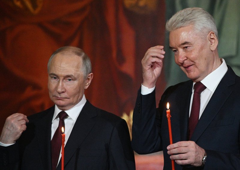 Putin proglasio uskršnje primirje pa otišao u crkvu; patrijarh Kiril: Ne čini zlo drugome