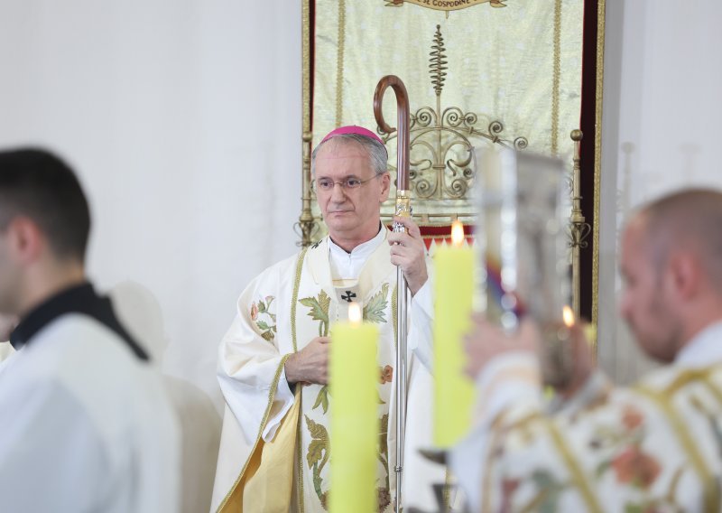 Kutleša: Papa Franjo je vodio Crkvu srcem koje osjeća potrebe i boli ljudi