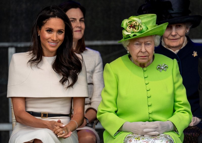 Procurili novi detalji: Meghan Markle toliko vrijeđala vrtlara da je kraljica morala intervenirati