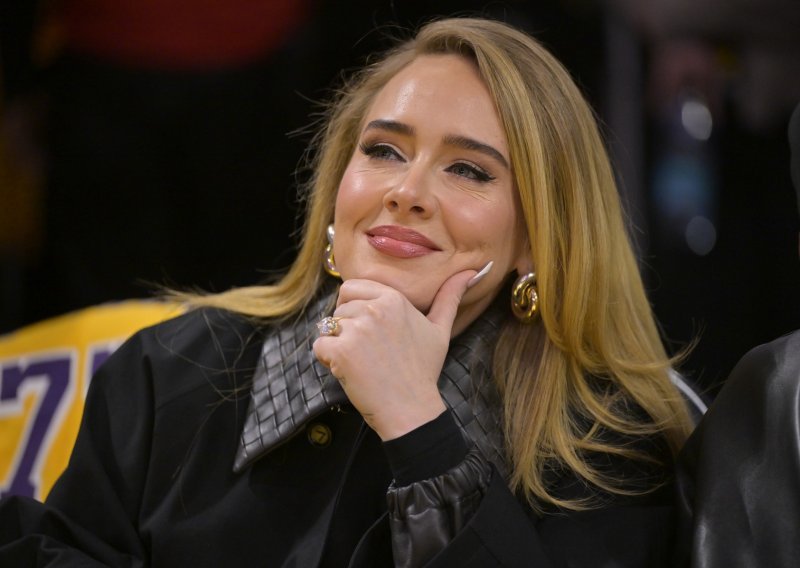 Adele uživala u rijetkom izlasku nakon oproštaja od publike