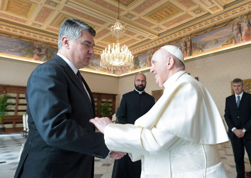 Milanović o papi Franji: Bio je uzor ljudima jer je bio čovjek iz naroda
