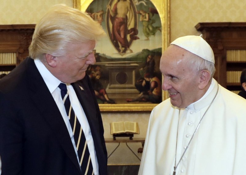 Trump, Putin, Zelenski... Ovo su poruke svjetskih čelnika povodom smrti Pape