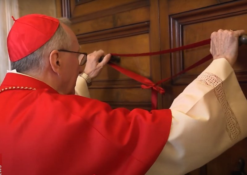 Objavljen video pečaćenja apartmana pape Franje, to označava kraj njegova pontifikata