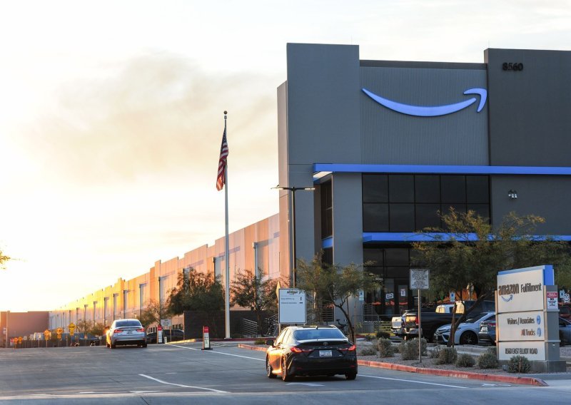 AI balon se ispuhuje? Amazon tiho gasi planove za ogromne data centre