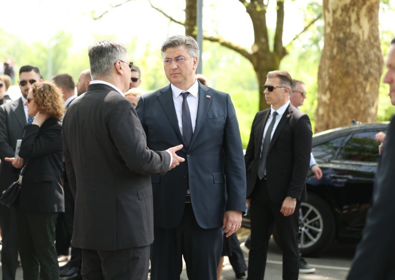 Plenković otkrio o čemu je razgovarao s Milanovićem