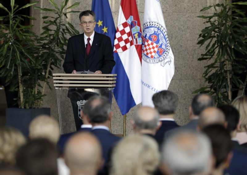 Bivši hrvatski veleposlanik prvi Svetoj Stolici: 'Mislim da će se ići prema Aziji'