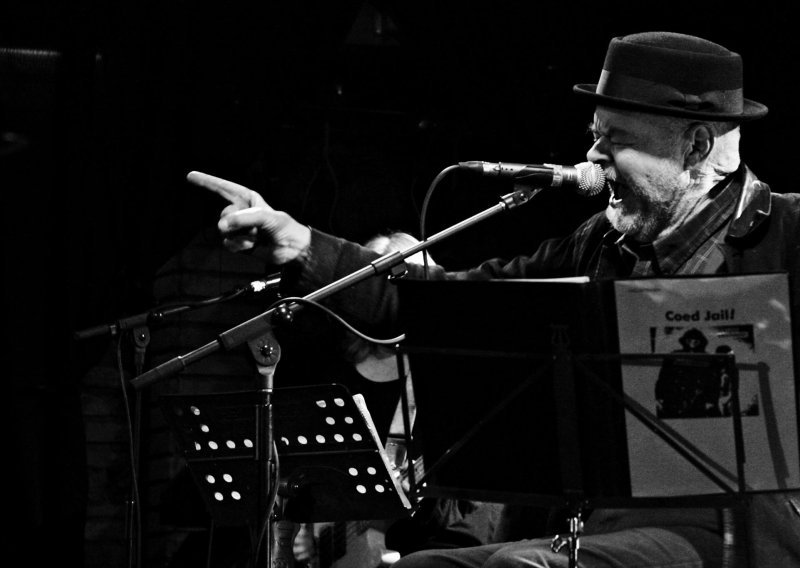 Preminuo David Thomas, legendarni frontmen avangardnog rock benda Pere Ubu