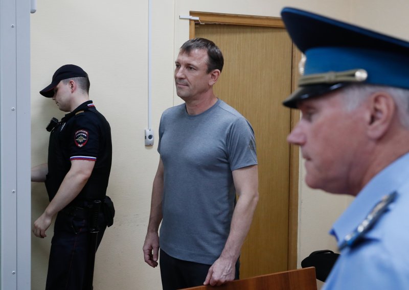 Ruski vojni zapovjednik kritizirao vojsku; osuđen na zatvor zbog prevare velikih razmjera