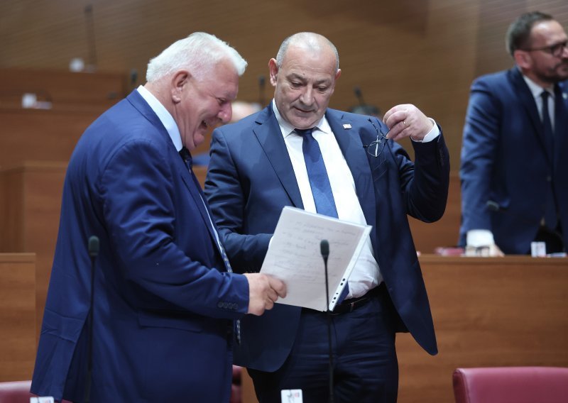 Medved: U 3 masovne i 4 pojedinačne grobnice ekshumirani ostaci 46 osoba