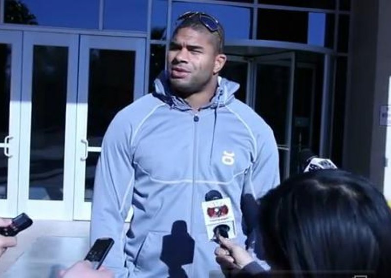 Overeem ne može dobiti dozvolu za novi nastup u UFC-u!?