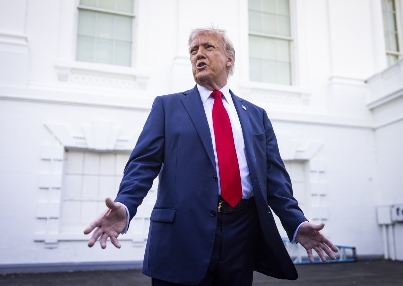 Trump zavapio: 'Vladimire, PRESTANI!'