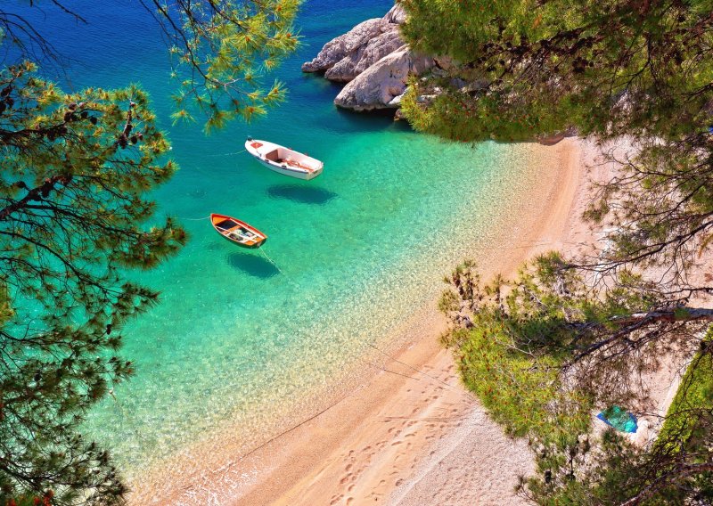 Ovo je top 10 plaža Makarske rivijere koje vrijedi posjetiti barem jednom u životu