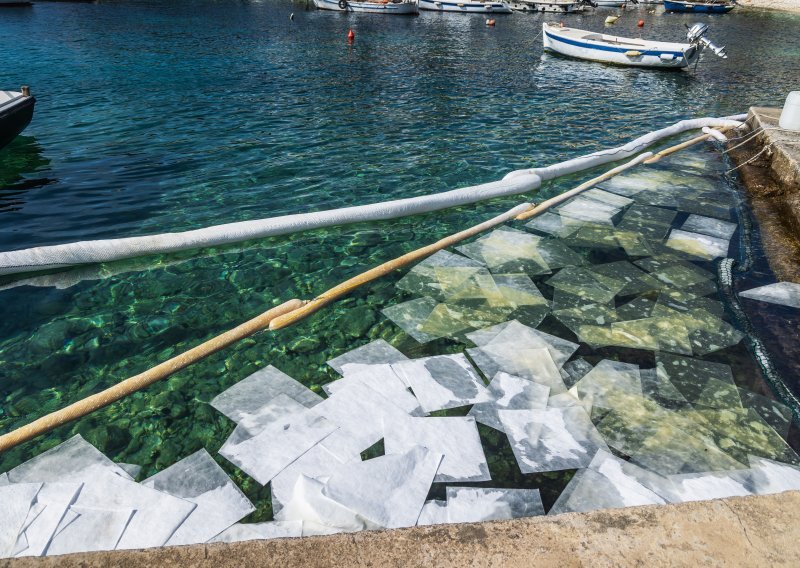 Na Hvaru je nedavno došlo do ozbiljnog onečišćenja. Naftnu mrlju detektirao hrvatski SeaCras