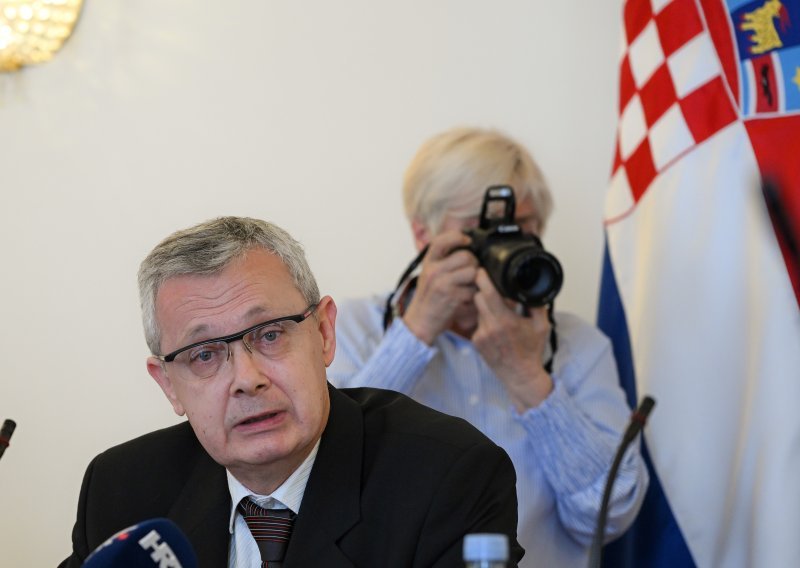 Šef Savjeta o smanjenju financiranja Novosti: 'Novcem iz proračuna vršen je utjecaj na politička kretanja'