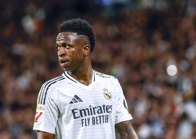 Navijači Barcelone na ulicama pjevaju 'Umri, Vinicius'. Pogledajte video