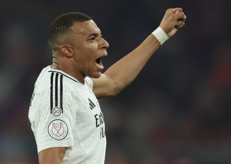 Mbappe protiv Barcelone uspio napraviti nešto što nije nikad u karijeri