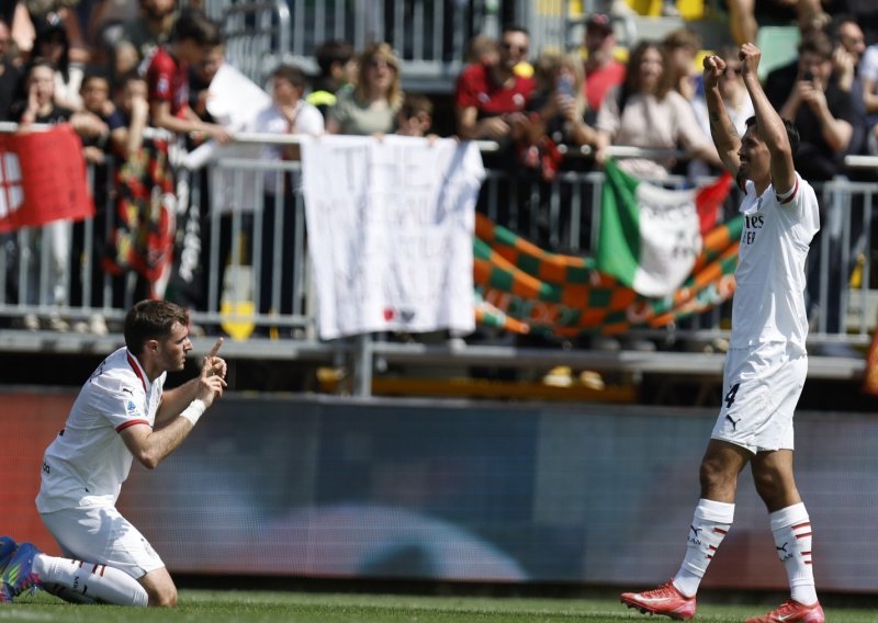 Milan rutinski slavio na gostovanju u Veneziji, Como svladao Genou