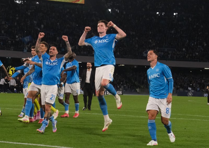 Napoli pobijedio i nastavlja se luda utrka u Italiji za naslovom prvaka