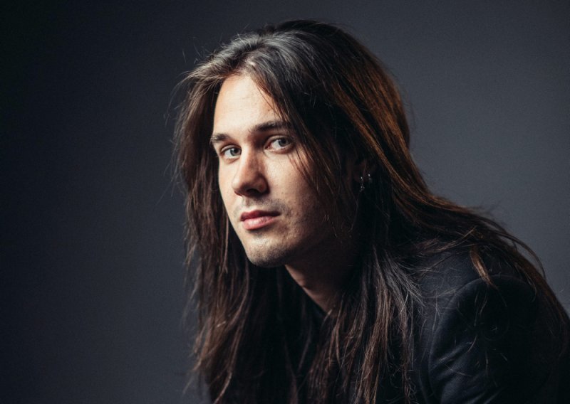 Dino Jelusić nastupio na festivalu kojeg je osnovao gitarist grupe Queen Brian May