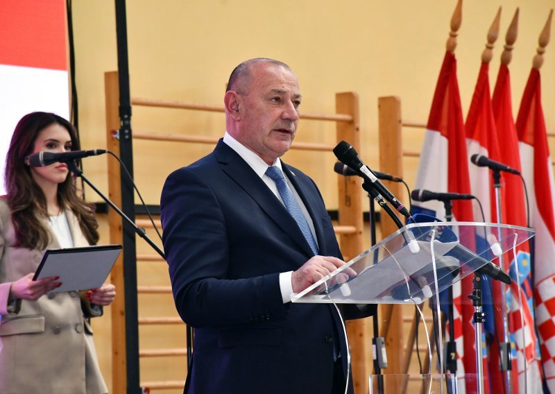 Medved: 'Vaš ratni put ispisao je najsjajnije stranice novije hrvatske povijesti'