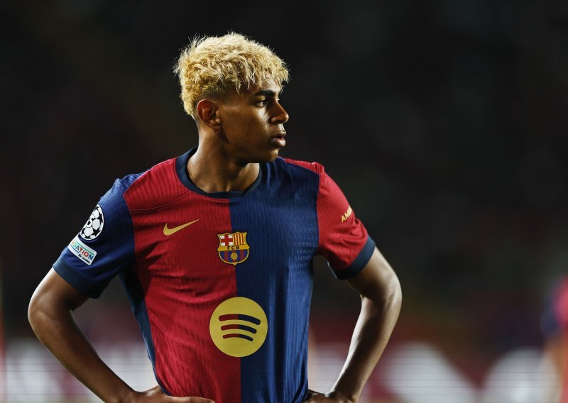 Još uvijek ne vozi auto, a nogometni svijet mu je pod nogama: ‘Kao Messi nekada‘