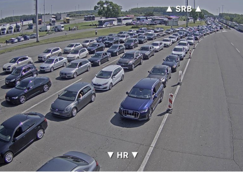 Diljem zemlje gužve i kolone na autocestama i granica: HAK objavio stanje