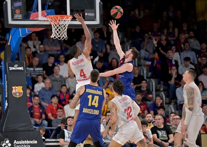 Anadolu Efes i Barcelona izborili pete utakmice