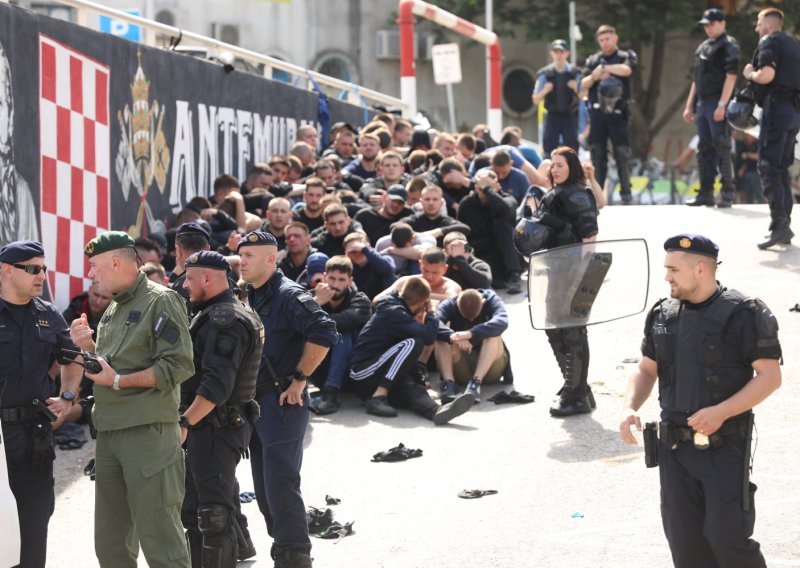 Splitska policija objavila koliko je navijača uhićeno nakon brutalnog obračuna na Pujankama