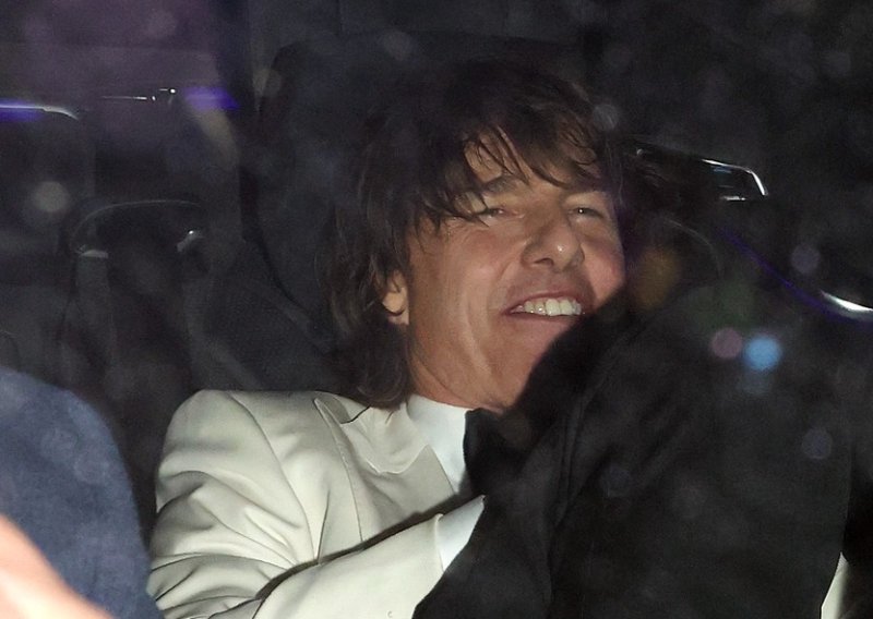Uhvaćeni na djelu: Tom Cruise i Ana de Armas pokušali se sakriti nakon Beckhamove proslave