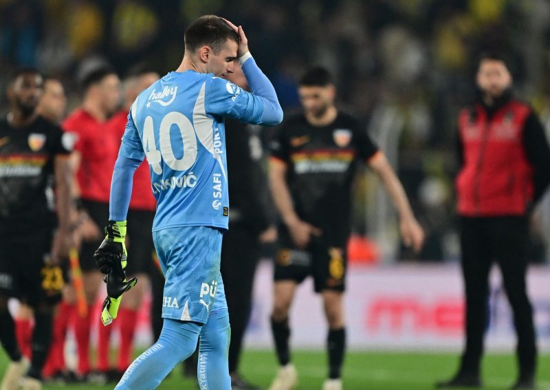 Nikad žešći napad na Livakovića: 'Zbog Hrvata je Fener ostao bez titule'