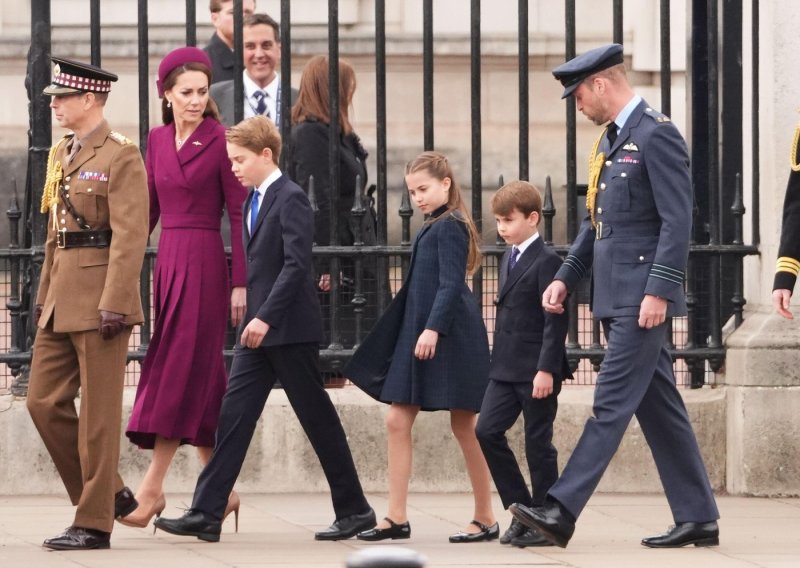 Svi u istom tonu: Princeza Charlotte i prinčevi George i Louis uskladili su se za posebnu prigodu