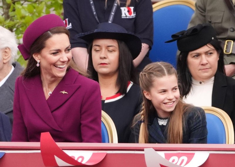 Baš poput najboljih prijateljica: Kate Middleton i princeza Charlotte ne skidaju osmijeh s lica