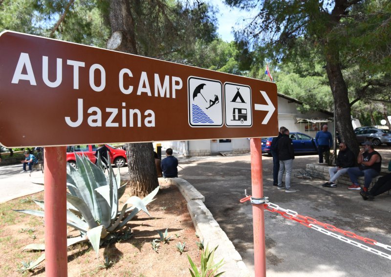 Mještani Murtera spriječili pečaćenje kampa: 'Došlo je do šumova u komunikaciji'