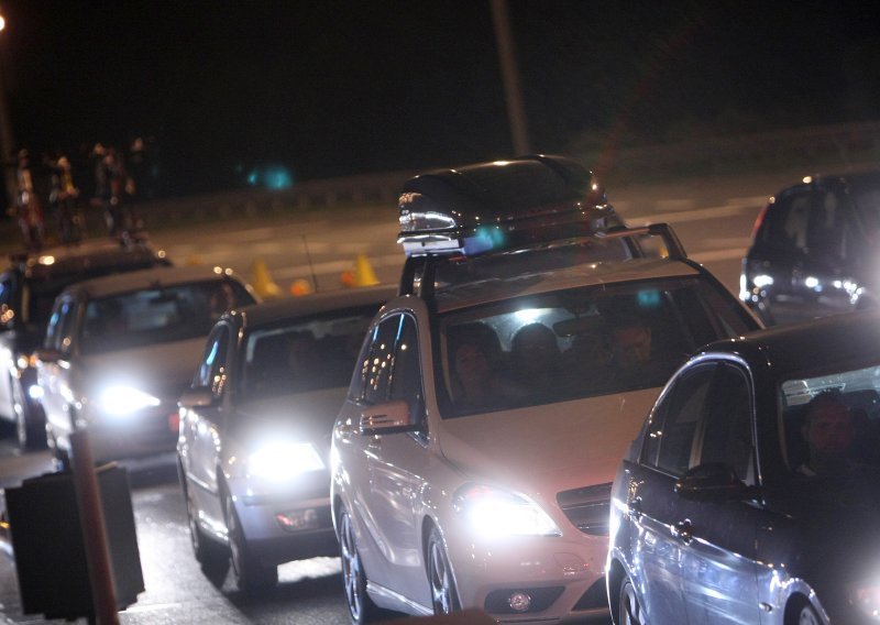 Nesreća na autocesti A1, blokiran promet prema Karlovcu