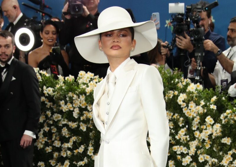 Zendaya je ovim odijelom pomela svu konkurenciju, a inspiracija je bila - vjenčanica