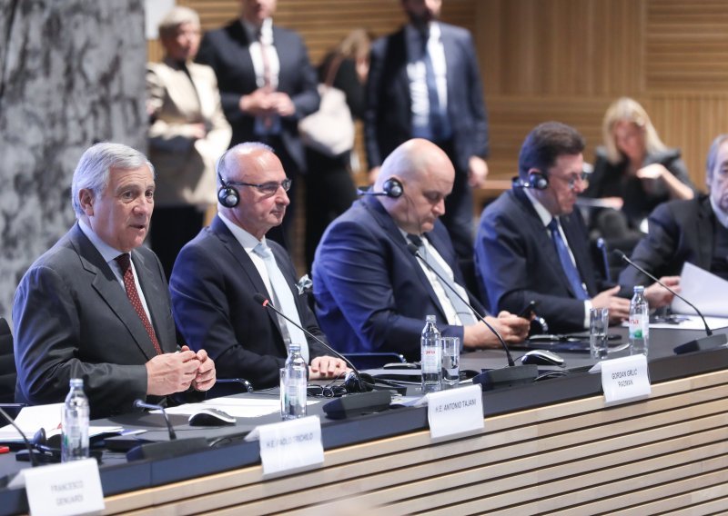 Talijanski ministar stigao na gospodarski forum u Zagreb: 'Vi ste nam prijateljska zemlja'