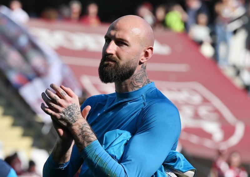 Nema ga u reprezentaciji Srbije, a želi ga Manchester United