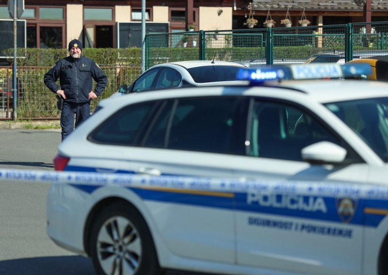 Policajci strancima naplaćivali kazne za prometne prekršaje, pola sebi spremali u džep