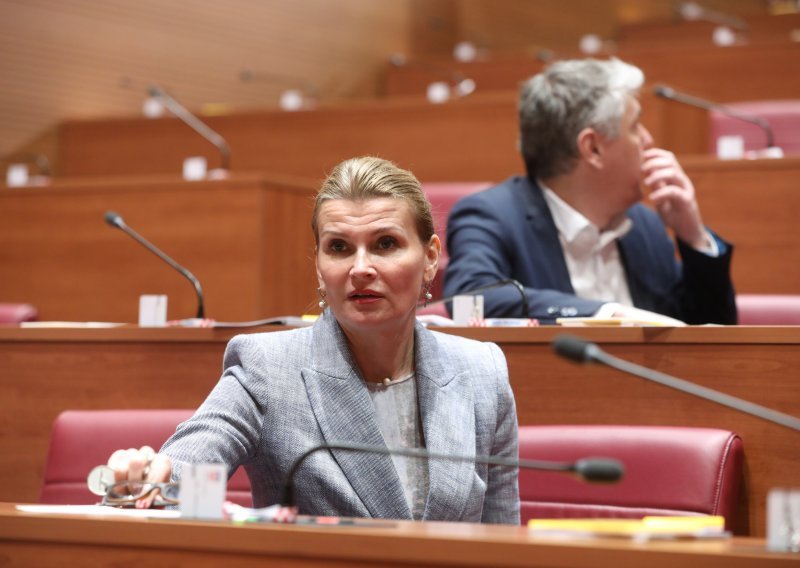 U travnju u Saboru neopravdano izostala samo Glasovac: Nije odgovarala na pozive