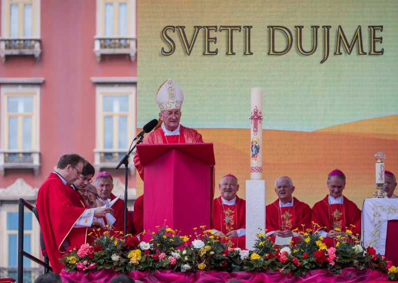Biskup Vidović: Bez duha svetog Dujma ne bi bilo ni Splita niti Hajduka