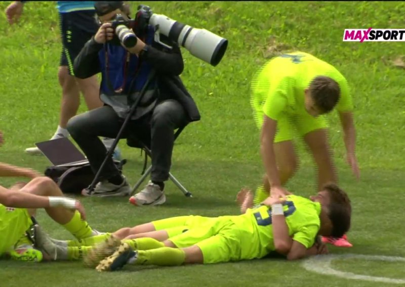 Pogledajte kako su Dinamovi kadeti osvojili Kup; blistali su Belinho i Varela