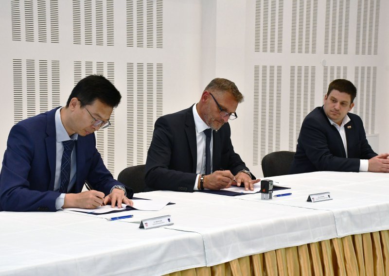 Kinezi koji su gradili Pelješki most dobili najskuplji posao u povijesti Hrvatskih cesta