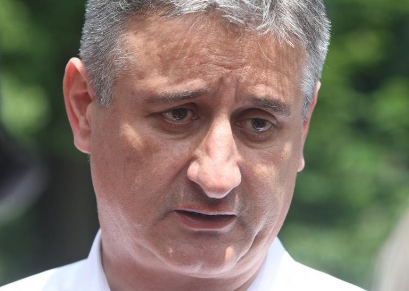 Karamarko: Kalmeta je dobar stranački vojnik