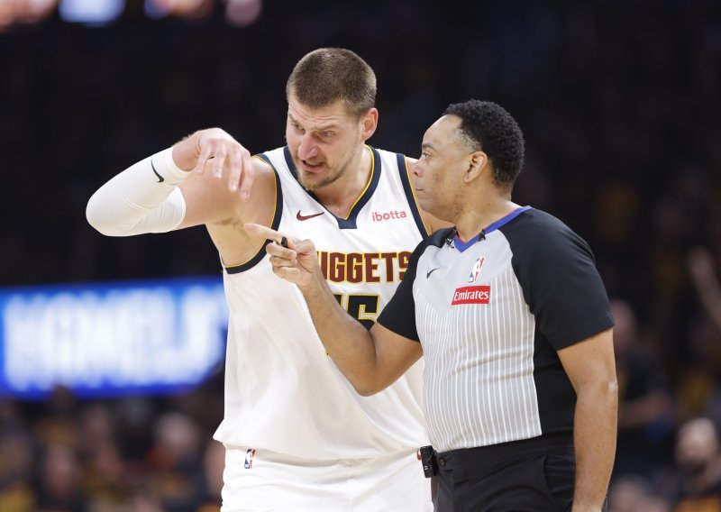 Jokić doživio najteži poraz u karijeri; Srbin isključen u povijesnom debaklu Nuggetsa