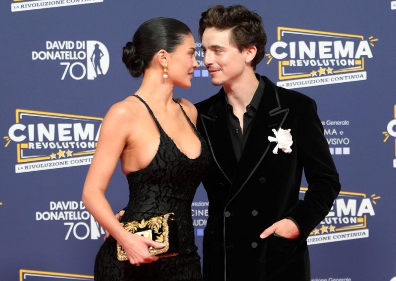 Debitirali na crvenom tepihu: Zbog ove haljine Timothee nije skidao pogled s Kylie
