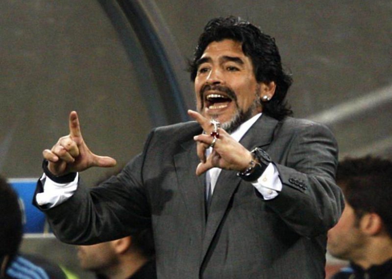 Maradona doživio rezultatski debakl