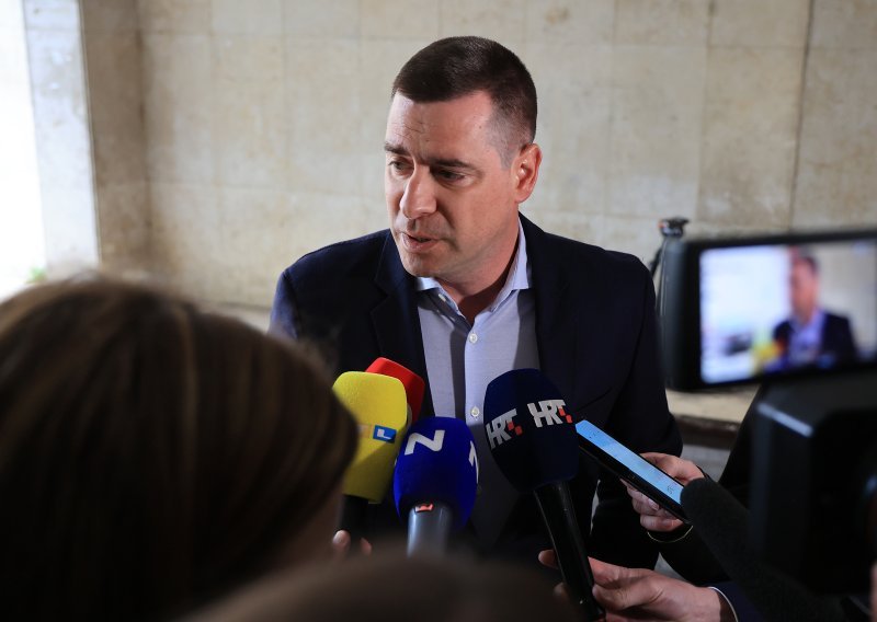 Herman: Sumnjivo je da Tomašević i Korlaet nisu ništa znali o novcu za Hipodrom