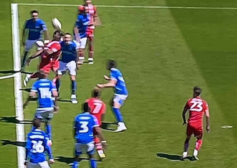 Jesmo li vidjeli najgoru sudačku odluku u povijesti Engleske? Pogledajte kakav gol je priznat