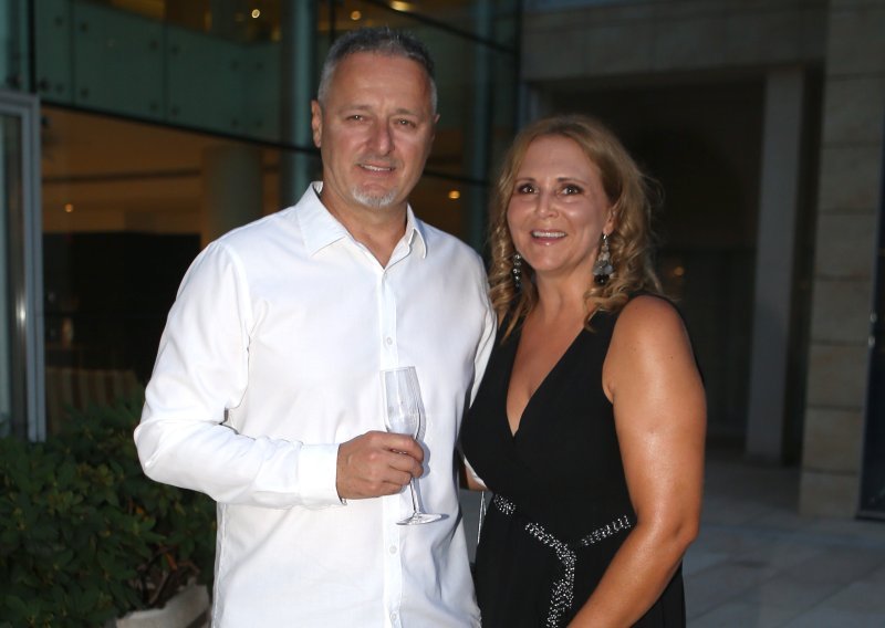 Nakon nove pjesme, Thompsonova supruga podijelila znakovitu poruku