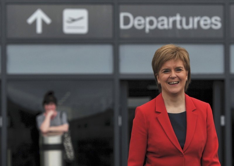 Škoti bi mogli blokirati izlazak Britanije iz EU-a?!